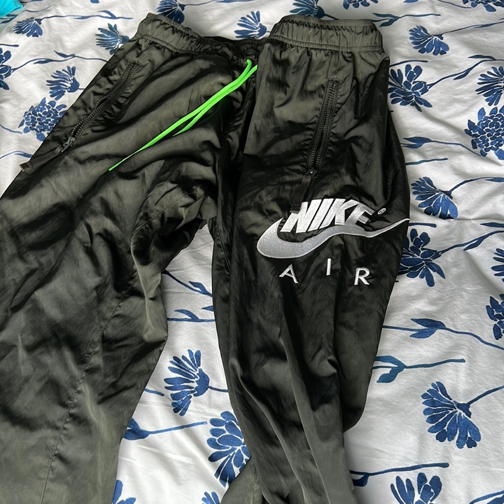 Nike pants windbreaker